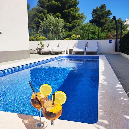 Apartment Adria Relax With Private Heated Pool Trogir Exterior foto