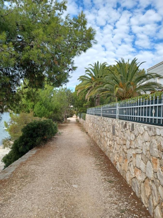 Apartment Adria Relax With Private Heated Pool Trogir Exterior foto