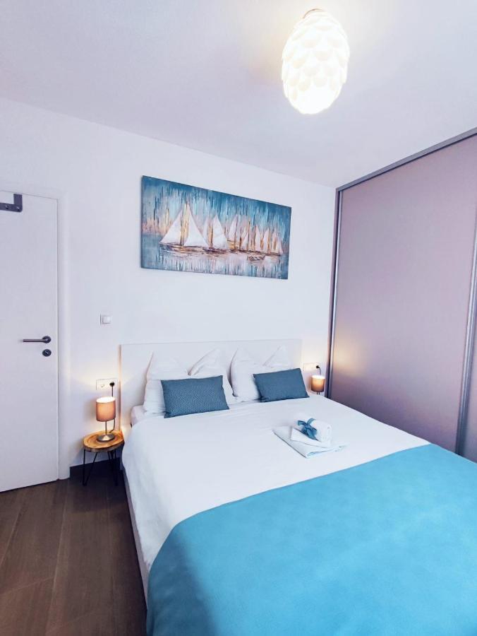Apartment Adria Relax With Private Heated Pool Trogir Exterior foto